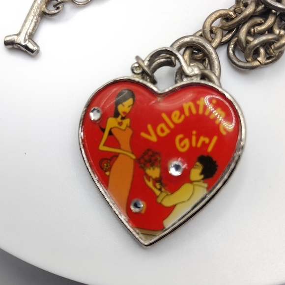 Vintage Valentine's Bracelet - Picture 8 of 9
